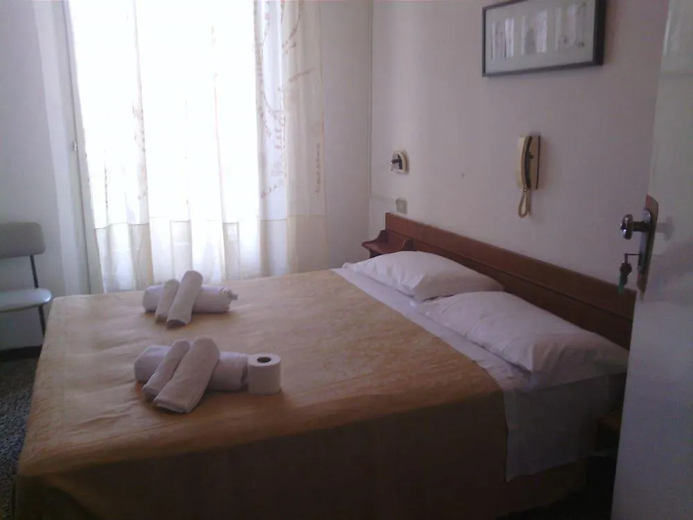 Hotel Rosa Rimini 2*,  Italy